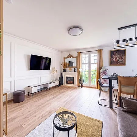 Apartment C5 Haussmann *